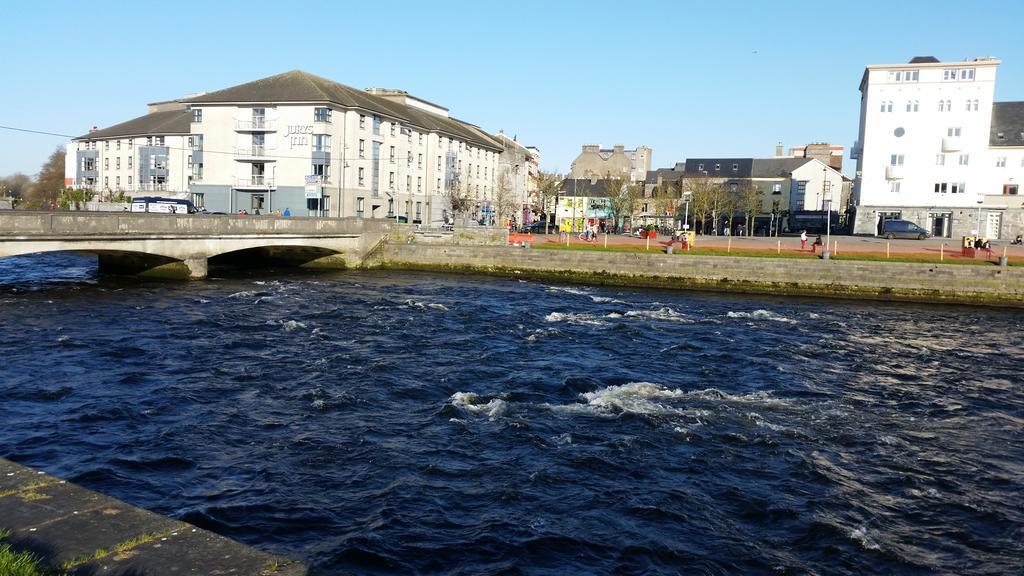 Frank'S Villa Galway Buitenkant foto